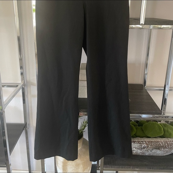 Express pants - Picture 2 of 7